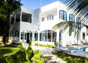 paradise palms villas